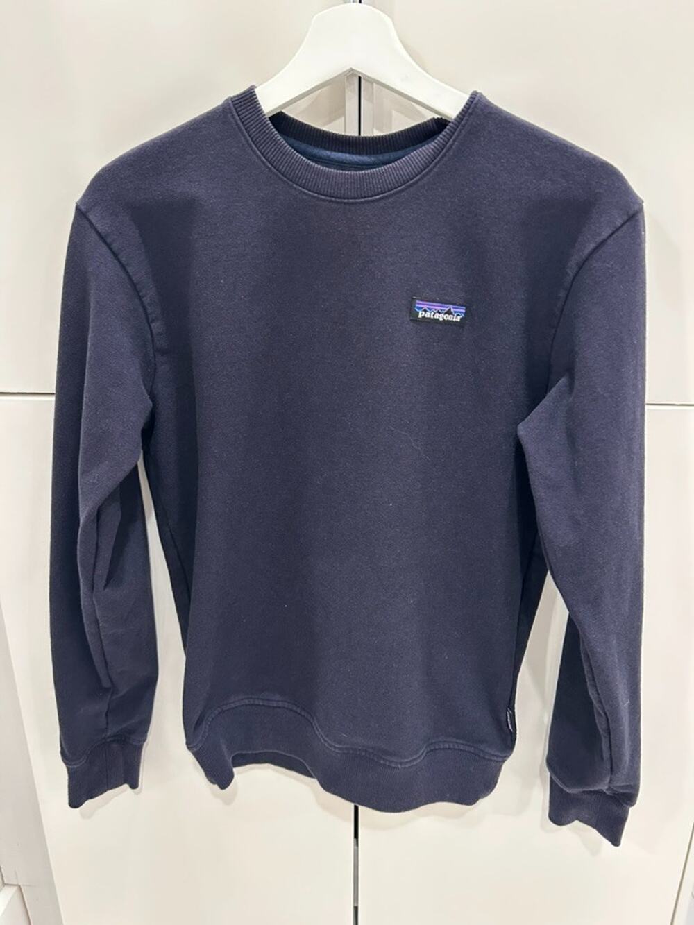 Patagonia P-6 Label Uprisal Crew Sweatshirt Mens XS Classic Navy 39543 SP21